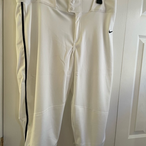 Nike White Pants with Black Logo - Picture 6 of 8